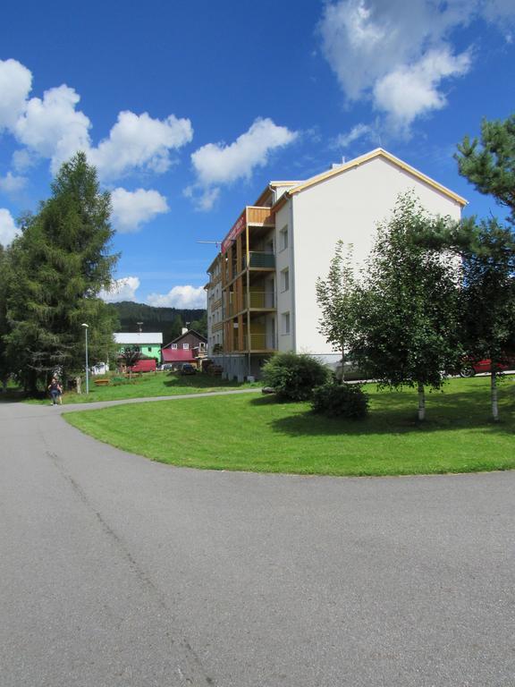 Apartman Stozec Ema Luaran gambar